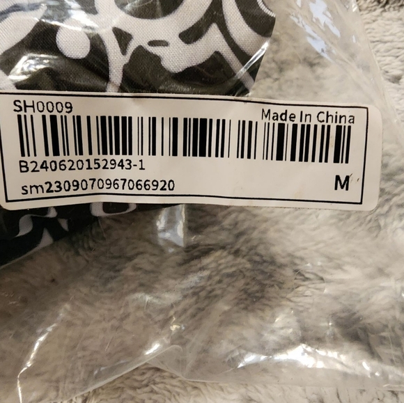 DD - Mens Long Sleeve Button-Up Shirt  Medium - Picture 4 of 4